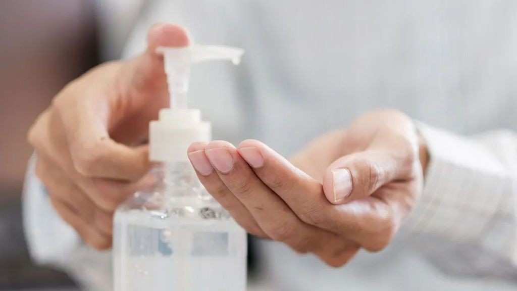 ¿Cómo elegir bien un gel desinfectante de manos?