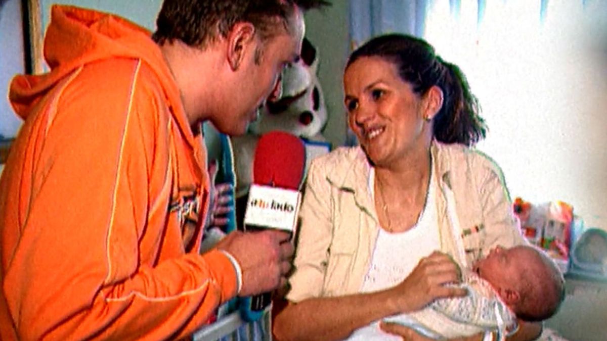 Marta López nos coló en su casa y presentó a su primer hijo en 2007: "Tiene nueve días"