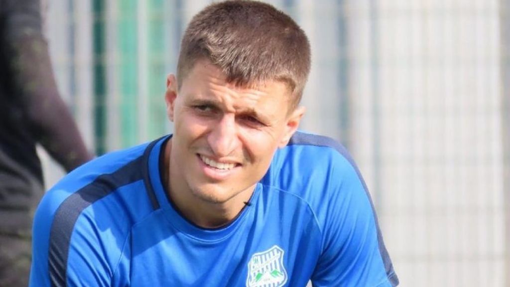Un futbolista turco confiesa haber matado a su hijo de cinco años porque tenía coronavirus Un futbolista turco confiesa haber matado a su hijo de cinco años porque tenía coronavirus