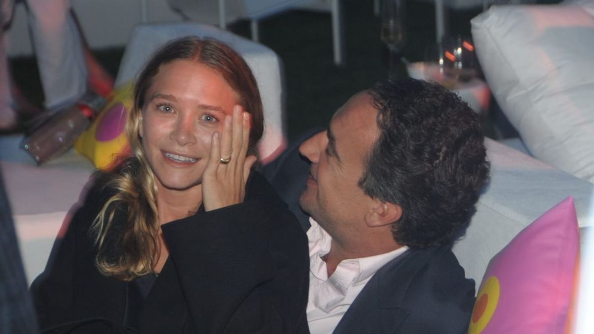 Con miedo al coronavirus: Mary-Kate Olsen solicita el divorcio "de emergencia" de Olivier Sarkozy Con miedo al coronavirus: Mary-Kate Olsen solicita el divorcio "de emergencia" de Olivier Sarkozy