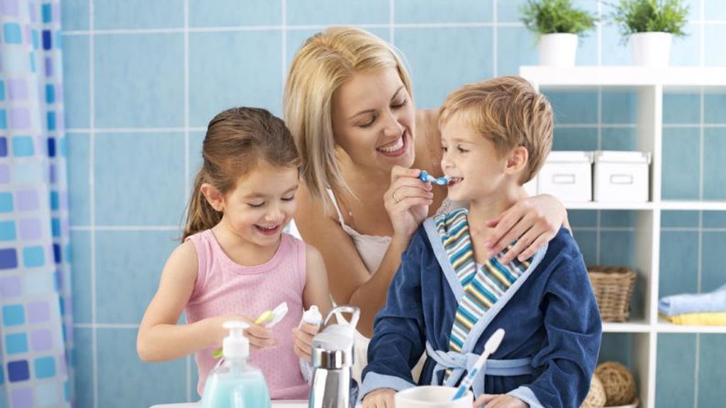 ¿Hasta cuándo habrá que seguir acompañándolos en la limpieza de dientes?