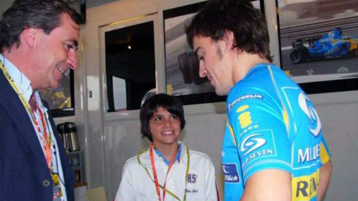 Carlos Sainz, el heredero natural de Fernando Alonso en la Fórmula 1 que hace tiempo dejó de ser "el hijo de Carlos Sainz" Carlos Sainz, el heredero natural de Fernando Alonso en la Fórmula 1 que hace tiempo dejó de ser "el hijo de Carlos Sainz"