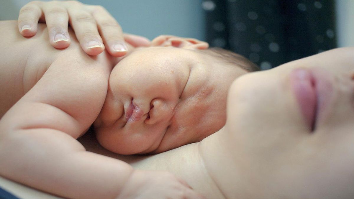 Puedes respirar tranquila: los trámites que puedes hacer online tras el nacimiento del bebé