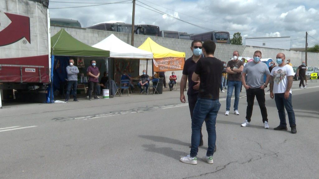 acampada nissan nius