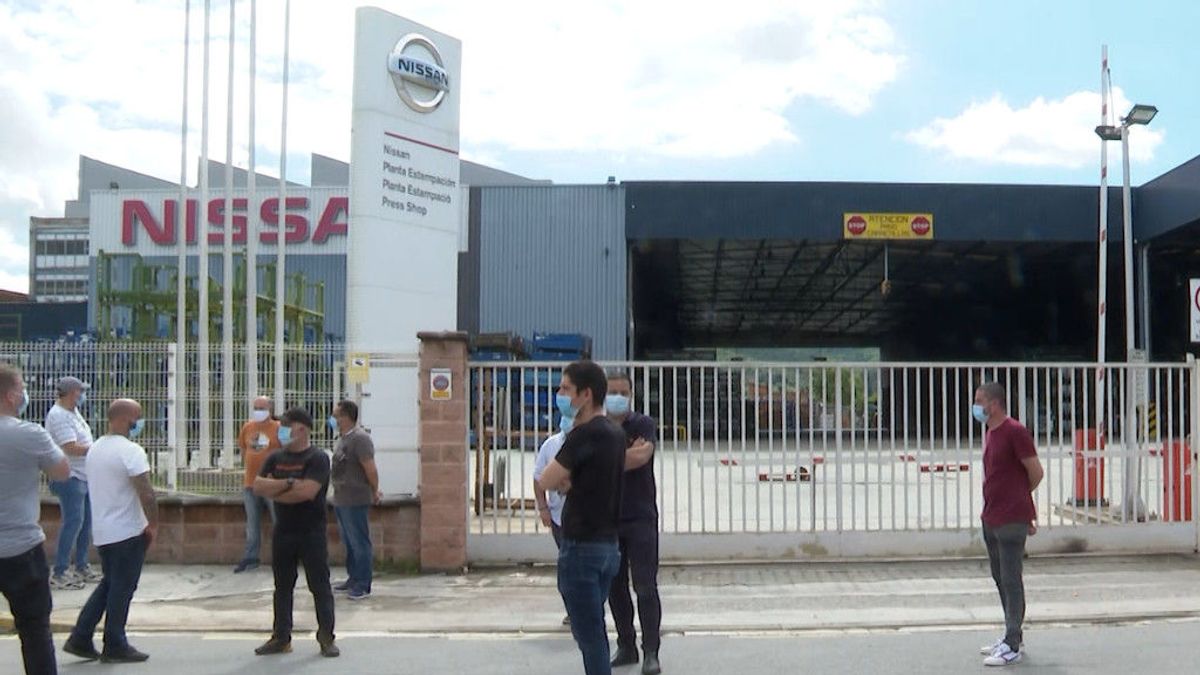 Los sindicatos presionan para evitar el cierre de las plantas de Nissan en Barcelona Los sindicatos presionan para evitar el cierre de las plantas de Nissan en Barcelona