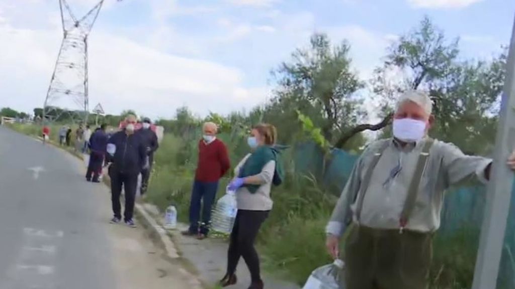 Los vecinos de Almensilla (Sevilla) llevan 20 años sin agua corriente