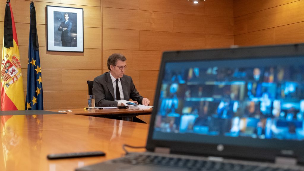 Feijóo pide a Sánchez que en los paseos de los niños puedan salir los dos padres Feijóo pide a Sánchez que en los paseos de los niños puedan salir los dos padres