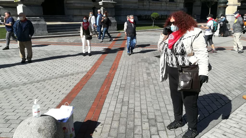Los manifestantes han guardado las medidas de seguridad.