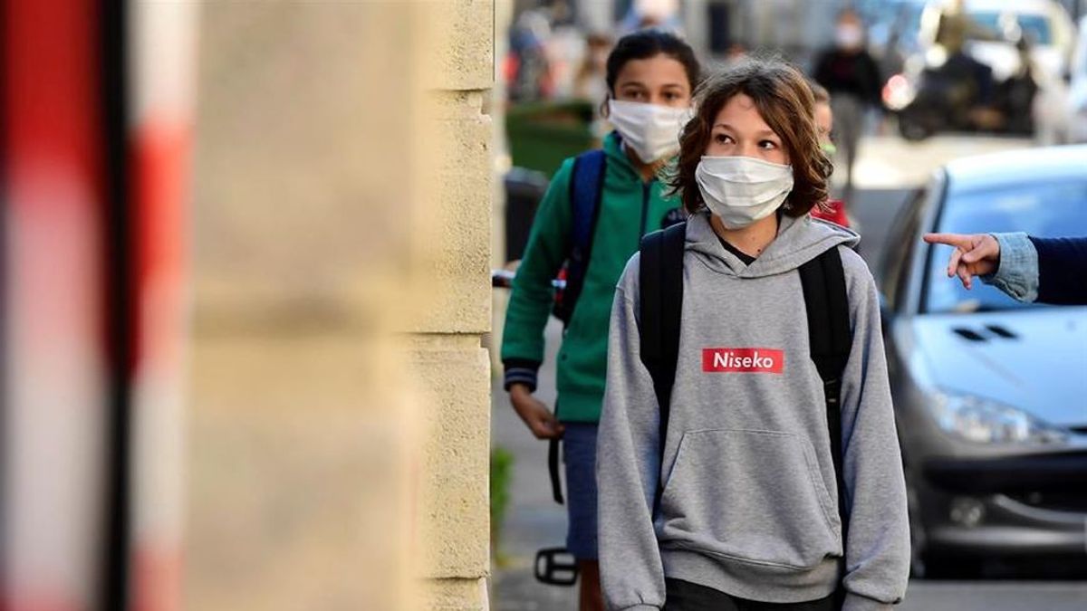 Francia cierra 70 colegios por casos de coronavirus una semana después de retomar las clases