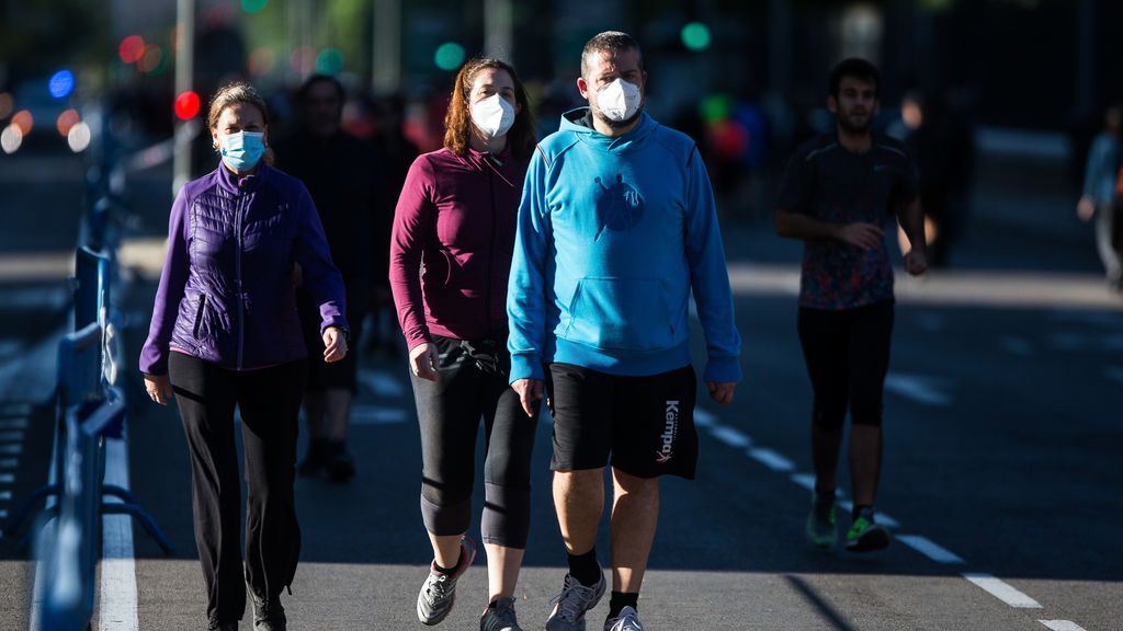 Las mascarillas serán obligatorias por la calle si no se puede mantener la distancia de seguridad Las mascarillas serán obligatorias por la calle si no se puede mantener la distancia de seguridad