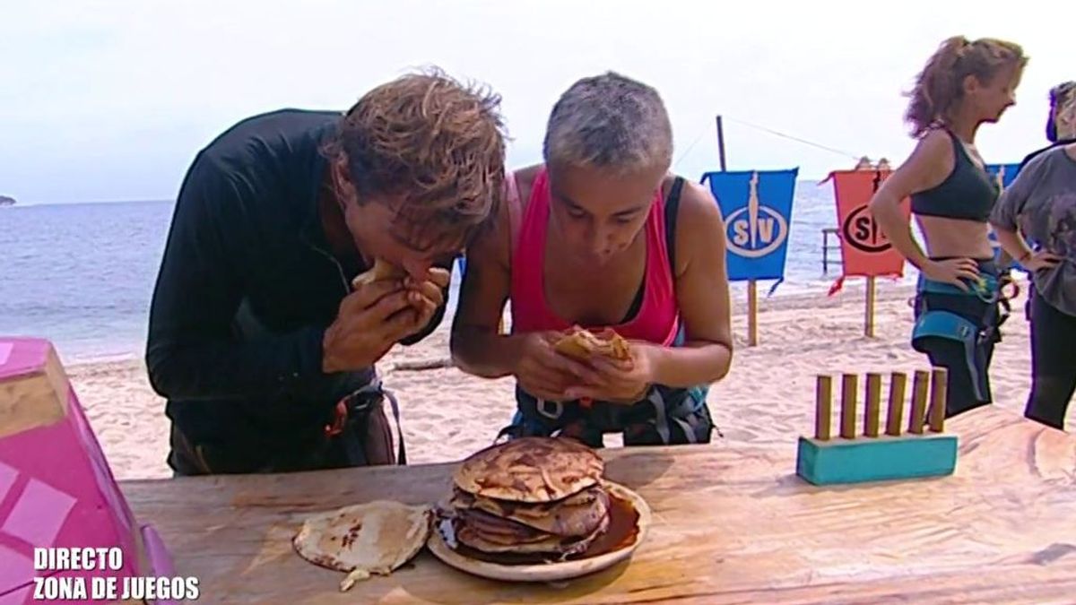 Hugo y Ana María disfrutan de unas deliciosas tortitas con caramelo tras ganar la prueba de recompensa