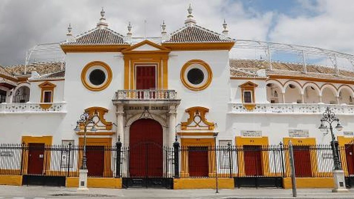 Los toreros convocan el domingo a los aficionados a "un paseo reivindicativo" en la Plaza de España de Sevilla para denunciar la "dejadez" del Gobierno Los toreros convocan el domingo a los aficionados a "un paseo reivindicativo" en la Plaza de España de Sevilla para denunciar la "dejadez" del Gobierno