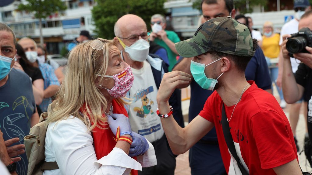 Enfrentamientos en Alcorcón durante las caceroladas de protesta contra el Gobierno