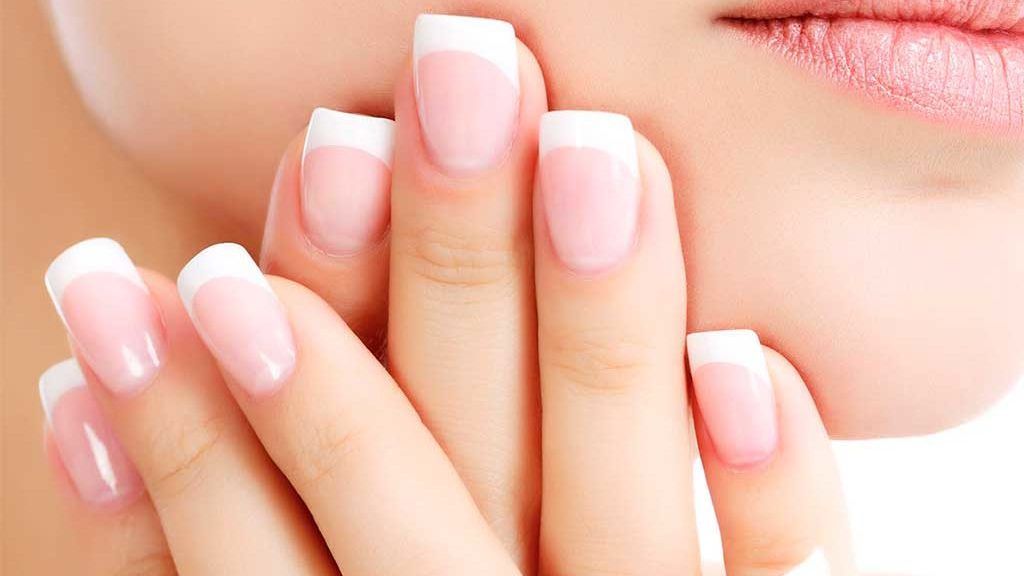 ¿Cuál es la diferencia entre la manicura rusa y la normal?