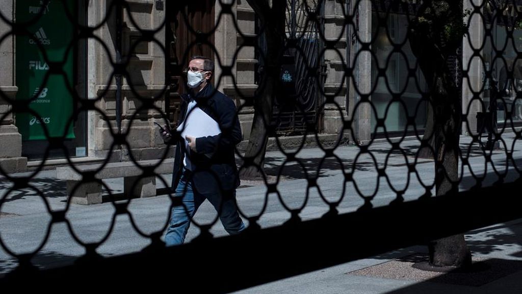 Una familia que no ha cobrado el ERTE: "He llamado 60 veces en un día. No hay forma de hablar con nadie" Una familia que no ha cobrado el ERTE: "He llamado 60 veces en un día. No hay forma de hablar con nadie"