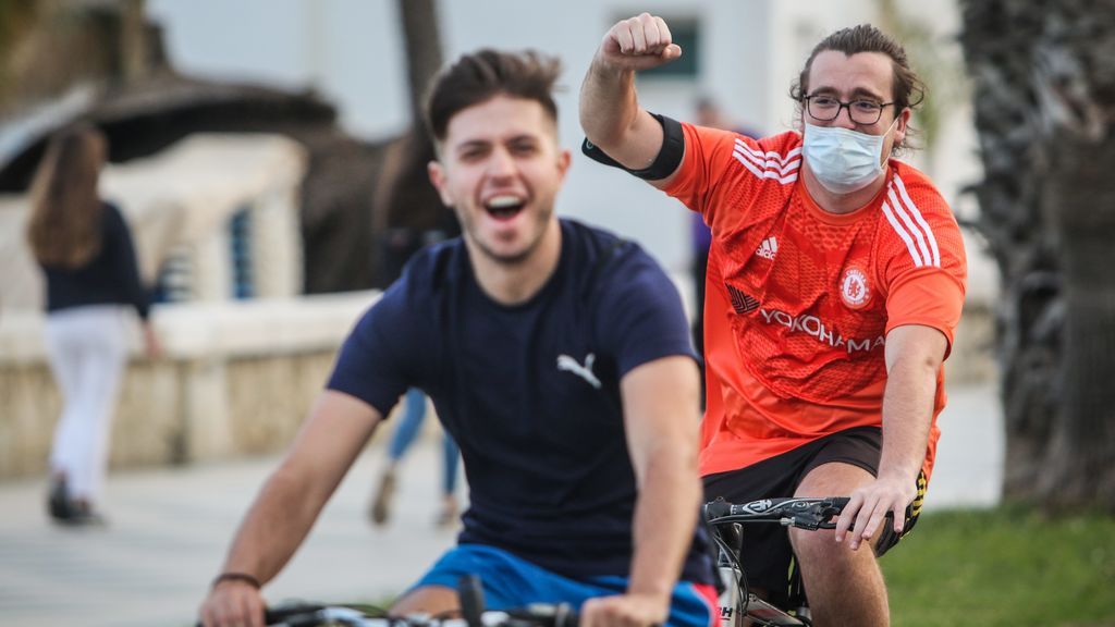 Las mascarillas no son obligatorias para hacer deporte al aire libre Las mascarillas no son obligatorias para hacer deporte al aire libre