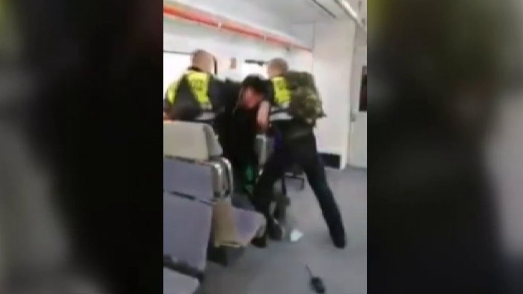 Renfe investiga una agresión en un tren de Barcelona