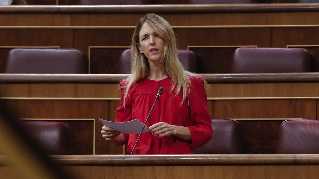 Cayetana Álvarez de Toledo en la sesión de control Cayetana Álvarez de Toledo en la sesión de control