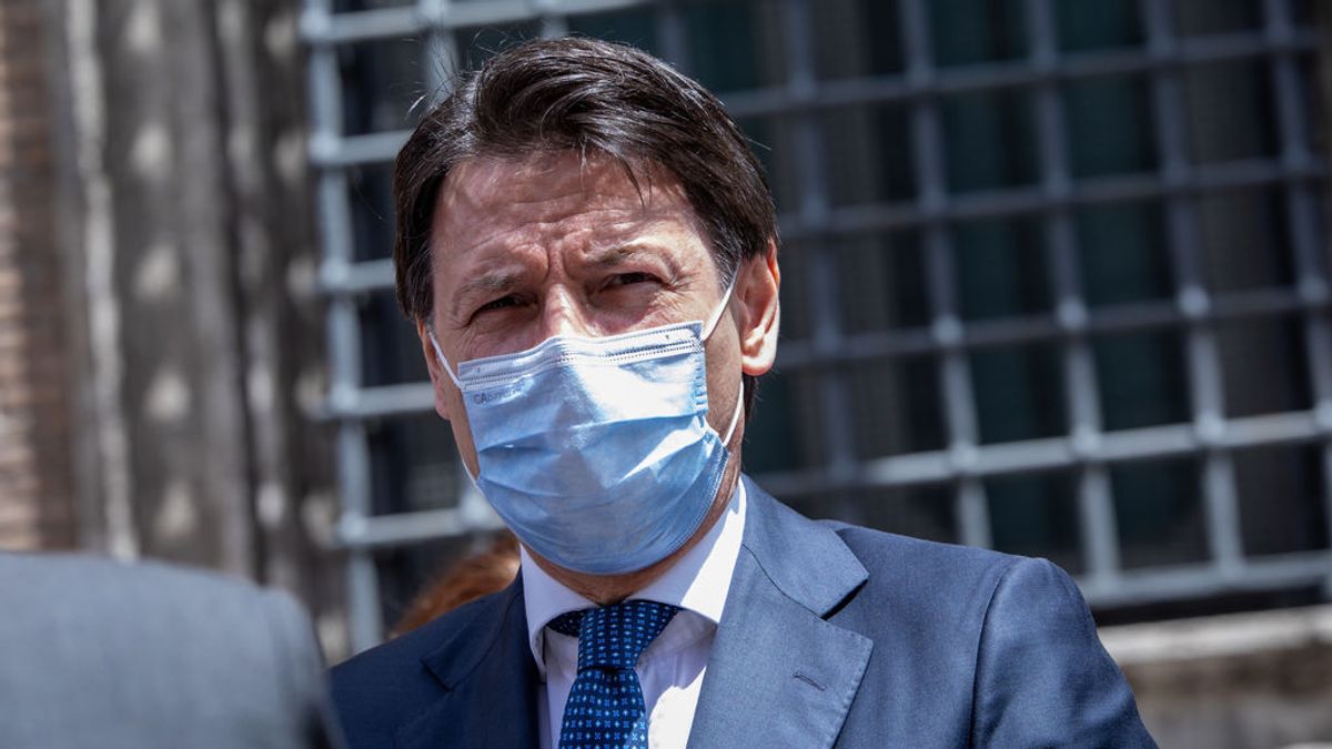 Italia suma 156 muertos mientras Conte avisa de que no es momento de "fiestas y reuniones" Italia suma 156 muertos mientras Conte avisa de que no es momento de "fiestas y reuniones"