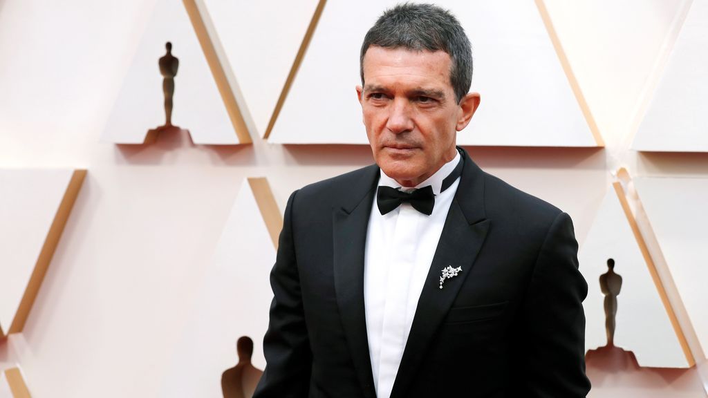 Antonio Banderas está sorprendido por la vuelta del fútbol y no del teatro Antonio Banderas está sorprendido por la vuelta del fútbol y no del teatro