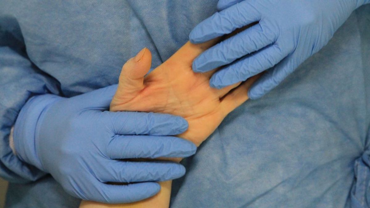 Investigadores detectan en España una cepa del coronavirus que apenas afectó a otros países Investigadores detectan en España una cepa del coronavirus que apenas afectó a otros países