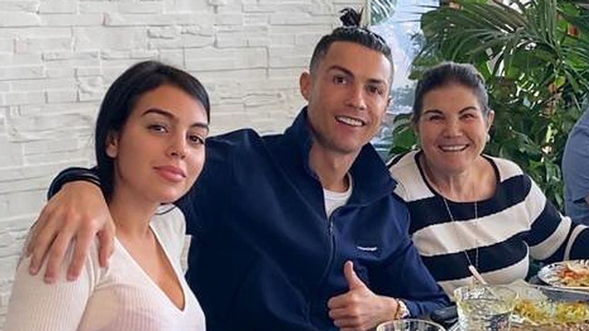La hermana de Cristiano Ronaldo habla de la relación entre Georgina Rodríguez y Dolores Aveiro: "Pido respeto para mi familia"