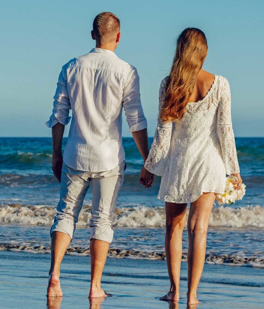 Pareja, en la playa