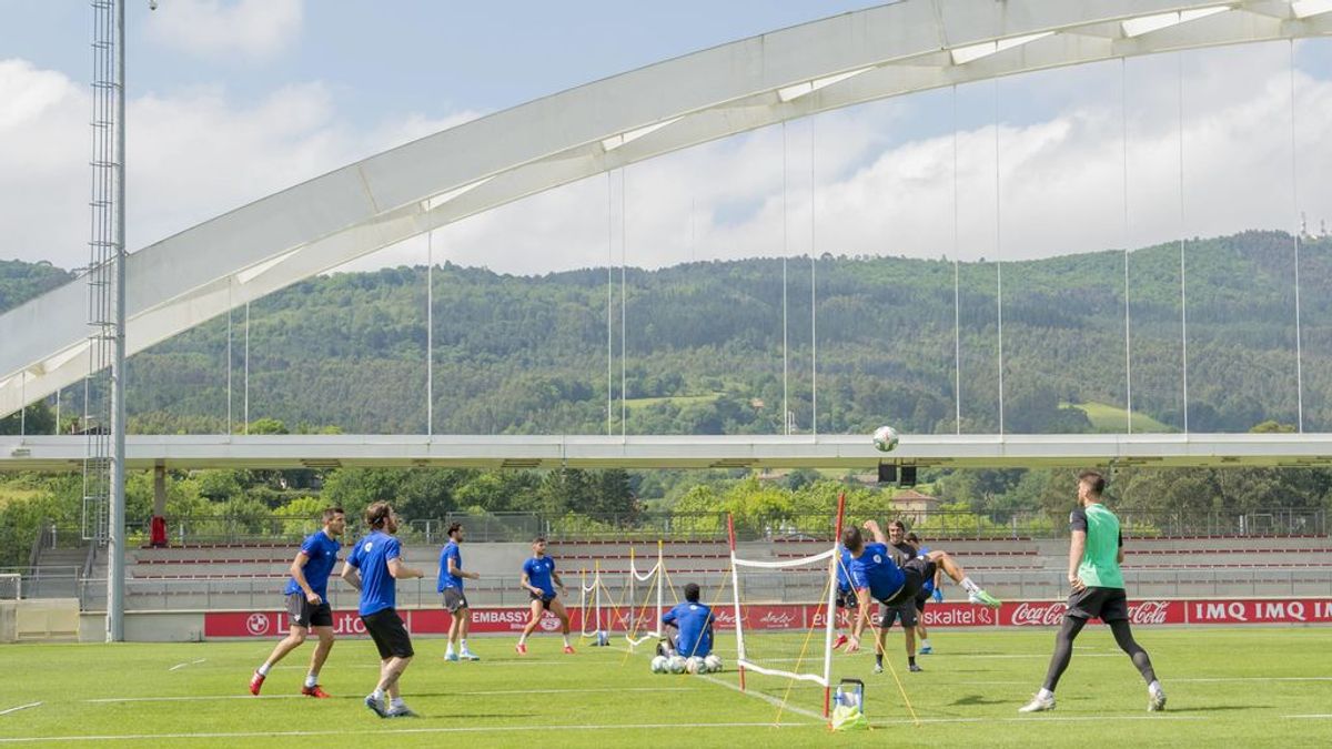 Los futbolistas piden entrenar dos semanas en grupo antes de reanudar La Liga el día 8 de junio propuesto por el Gobierno