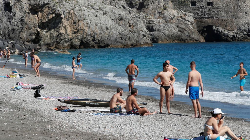 Lombardía amenaza con quedarse atrás en la desescalada y convertirse en el Madrid italiano Lombardía amenaza con quedarse atrás en la desescalada y convertirse en el Madrid italiano