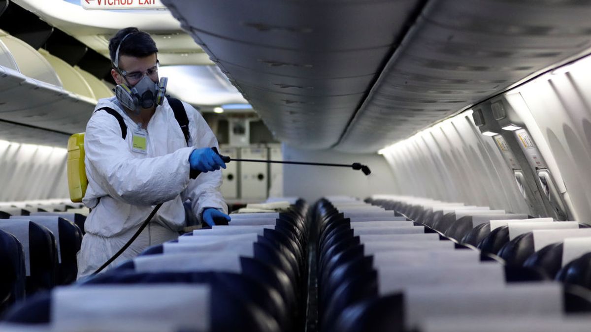 Volar en plena pandemia del coronavirus: las instrucciones antes, durante y después de viajar en avión