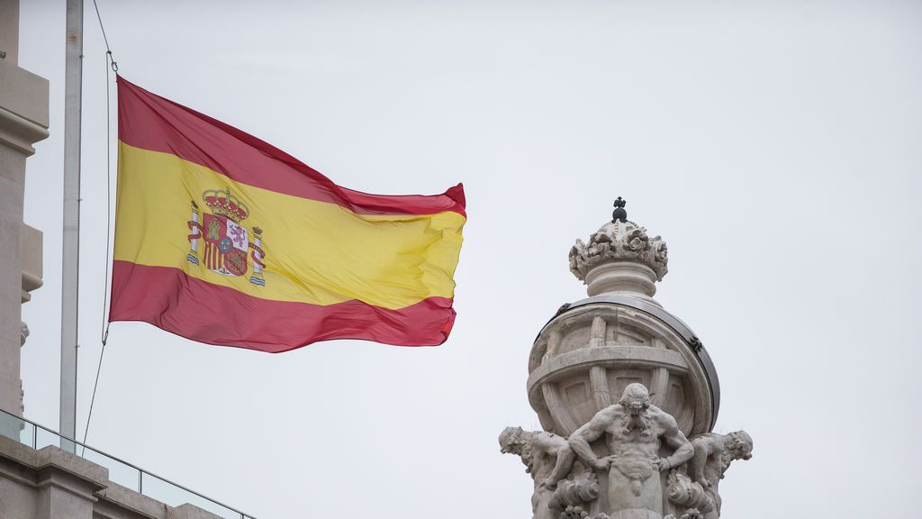 España comienza hoy el luto oficial más largo de su historia España comienza hoy el luto oficial más largo de su historia