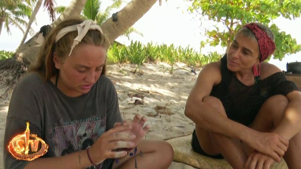 Rocío Flores y Ana María Aldón