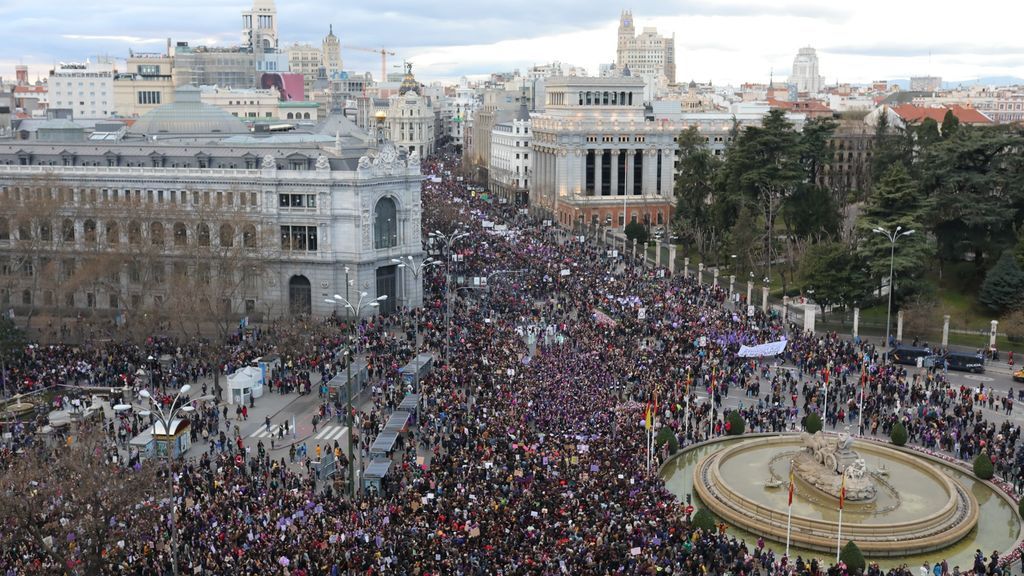El informe europeo que maneja la juez del 8-M aconsejaba cancelar esos actos "en casos excepcionales"