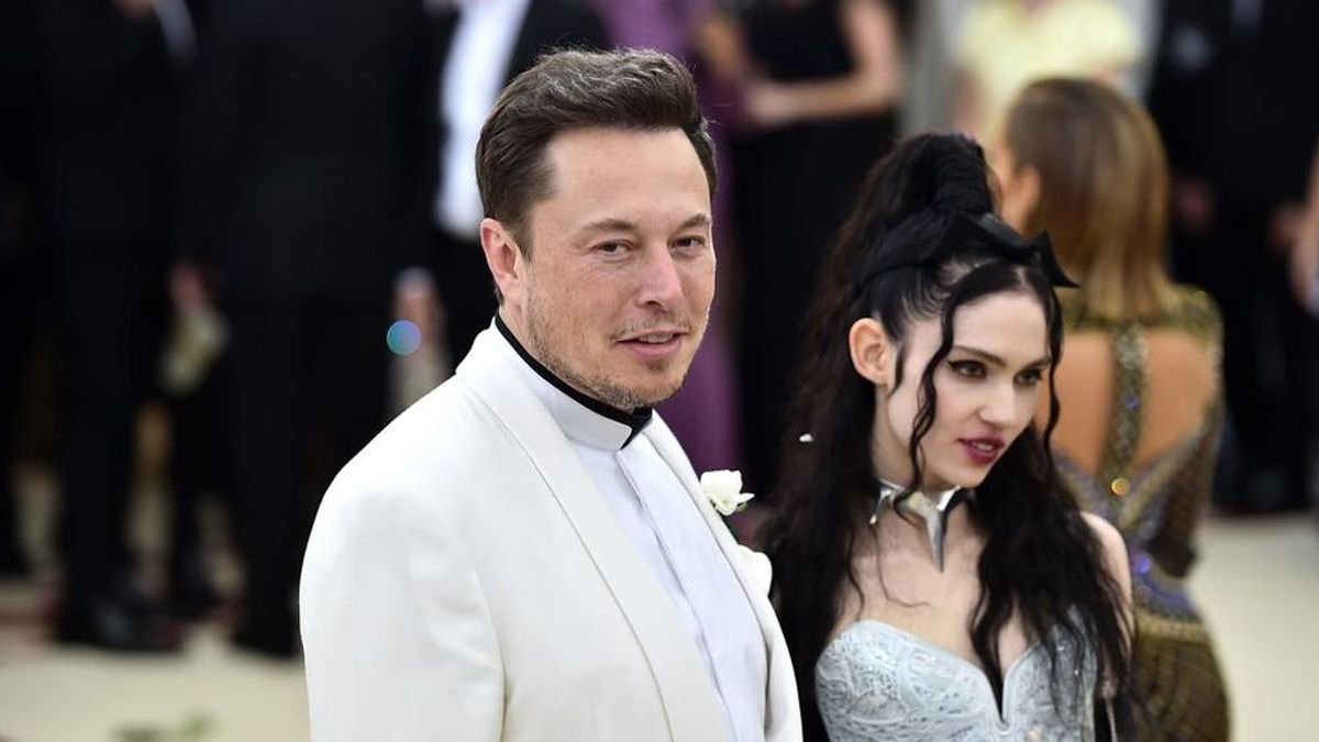 Elon Musk y Grimes, obligados a cambiar el excéntrico nombre de su hijo