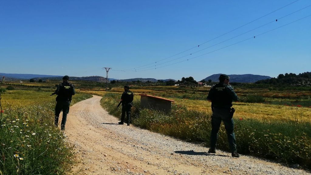 La Guardia Civil pide colaboración ciudadana para detener al Rambo de Requena La Guardia Civil pide colaboración ciudadana para detener al Rambo de Requena
