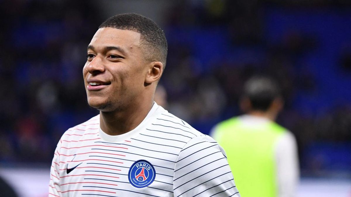 Mbappé vuelve a dejarse querer por el Real Madrid: "Zidane y Cristiano Ronaldo siempre fueron mis modelos a seguir" Mbappé vuelve a dejarse querer por el Real Madrid: "Zidane y Cristiano Ronaldo siempre fueron mis modelos a seguir"