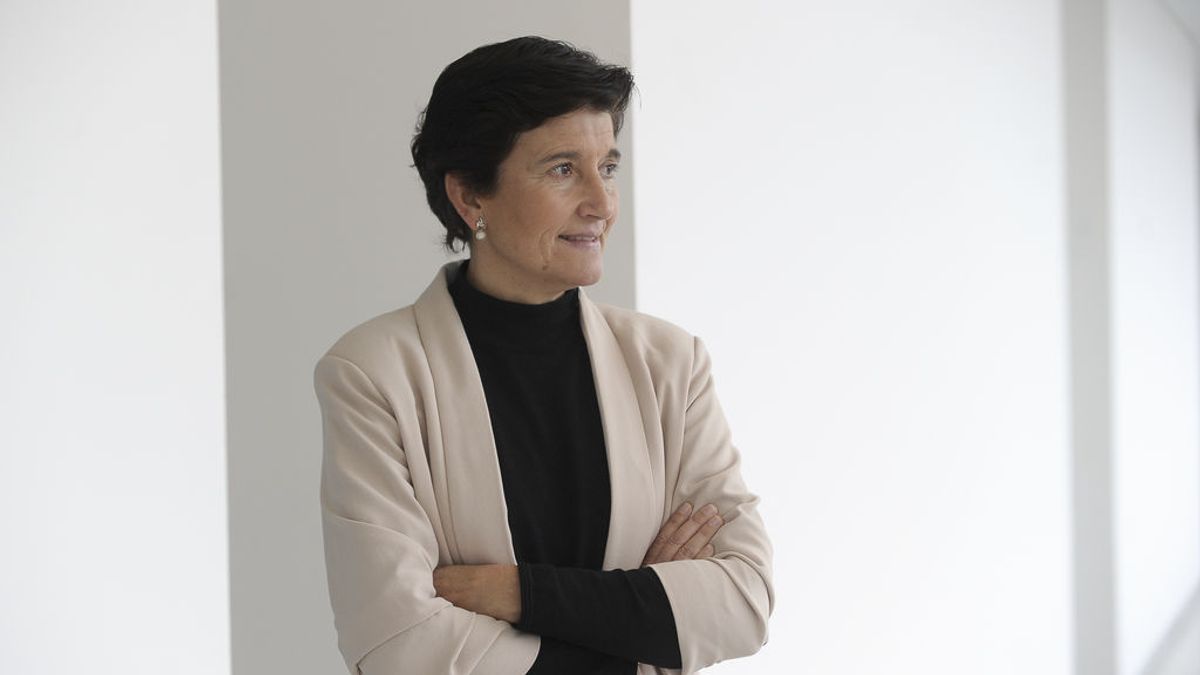 Sara de la Rica, directora de la fundación ISEAK: es fundamental que el Sueldo Mínimo Vital vaya acompañado de estímulos al empleo para que los perceptores vuelvan al mercado laboral” Sara de la Rica, directora de la fundación ISEAK: es fundamental que el Sueldo Mínimo Vital vaya acompañado de estímulos al empleo para que los perceptores vuelvan al mercado laboral”