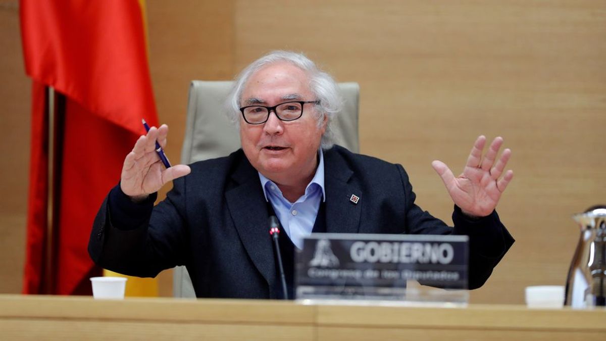 Las comunidades dan luz verde a la reducción de tasas universitarias planteado por Castells Las comunidades dan luz verde a la reducción de tasas universitarias planteado por Castells