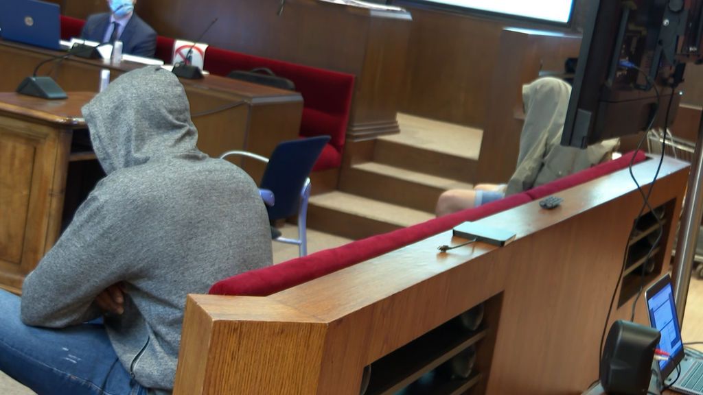 Declara la víctima de la 'manada' de Pineda: "Intenté suicidarme" Declara la víctima de la 'manada' de Pineda: "Intenté suicidarme"