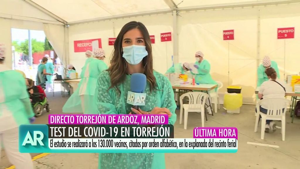 Los habitantes de Torrejón haciéndose los test