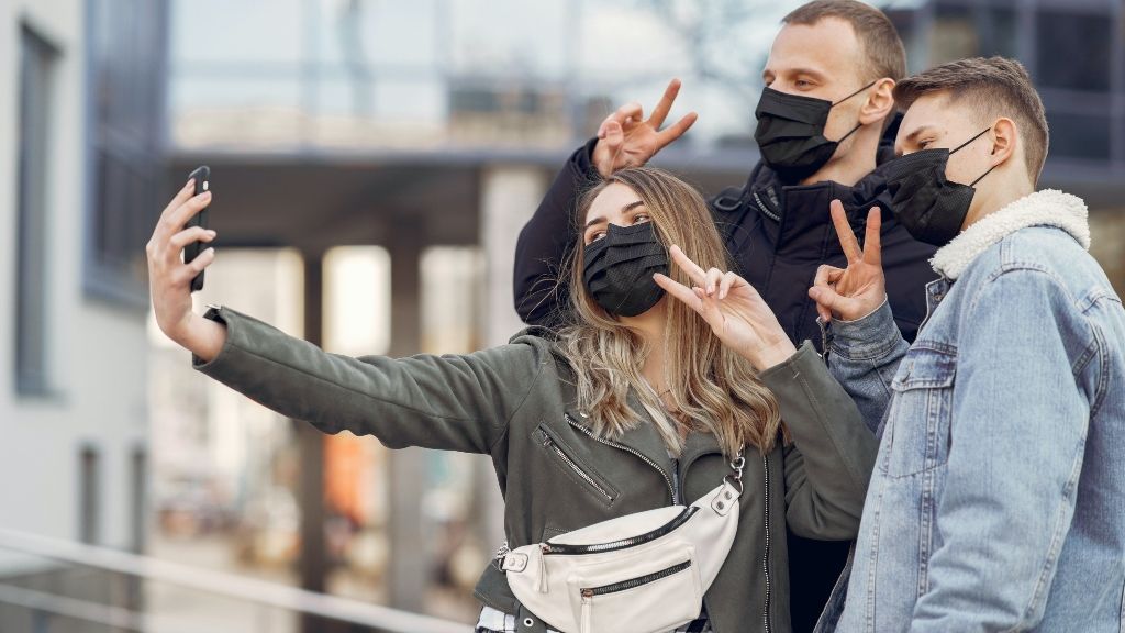 Reconocimiento facial con mascarillas: ¿cómo desbloquear el móvil si no se nos ve la cara?