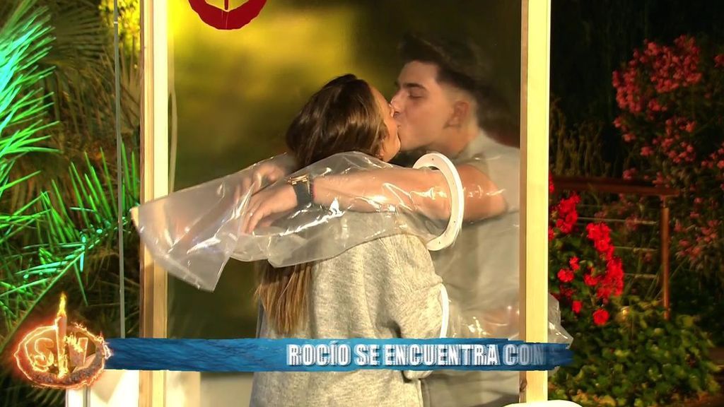 El beso de Rocío y Manuel