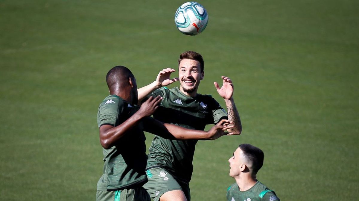 La Liga se reanudará el 11 de junio con el derbi sevillano y concluirá el 19 de julio La Liga se reanudará el 11 de junio con el derbi sevillano y concluirá el 19 de julio