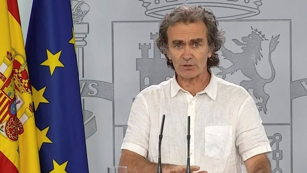 Fernando Simón: “El 11% de los contactos estrechos han tenido síntomas” Fernando Simón: “El 11% de los contactos estrechos han tenido síntomas”