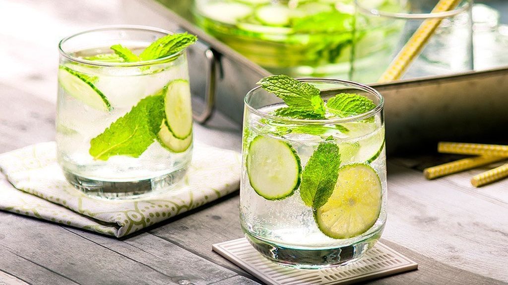 Al igual que el agua con pepino.
