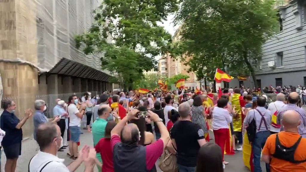 Protestas frente a la sede de la Guardia Civil de Madrid para pedir la dimisión de Marlaska y Sánchez Protestas frente a la sede de la Guardia Civil de Madrid para pedir la dimisión de Marlaska y Sánchez