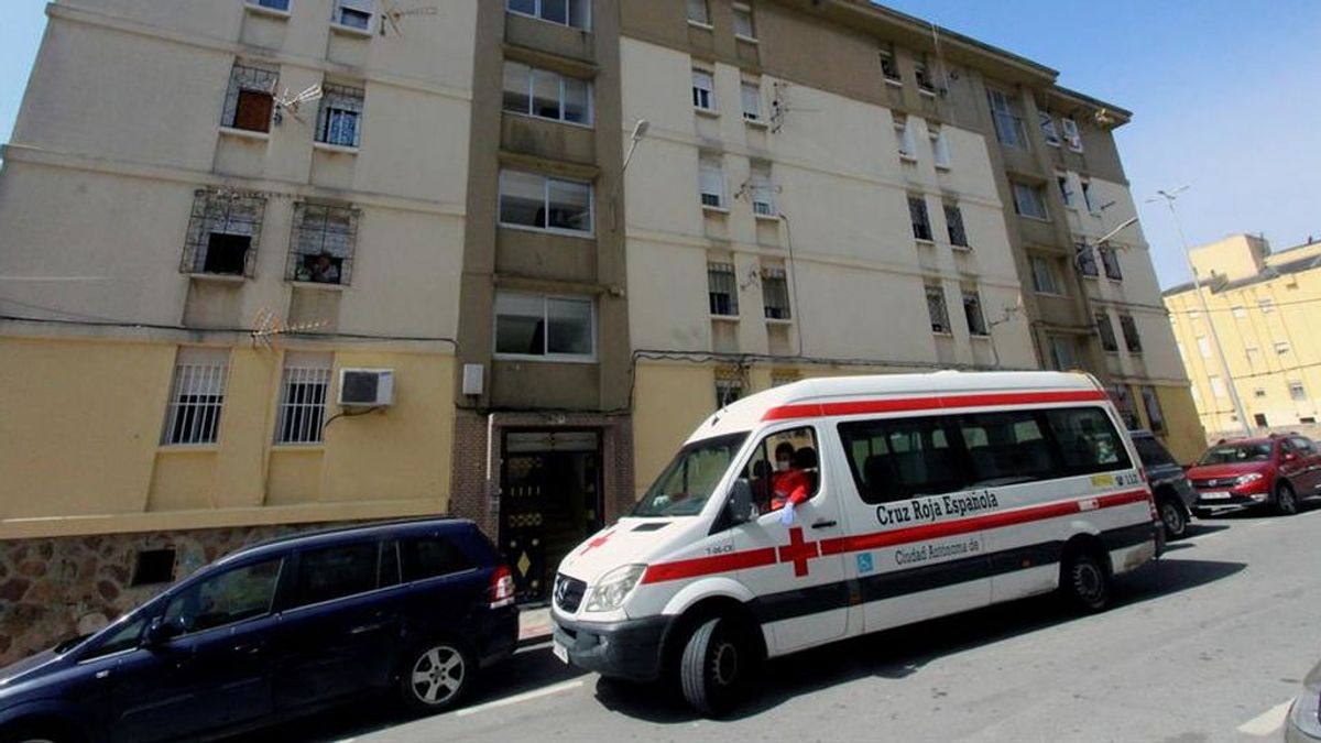 Ceuta estudia precintar varios bloques de viviendas, focos del último brote de contagios Ceuta estudia precintar varios bloques de viviendas, focos del último brote de contagios