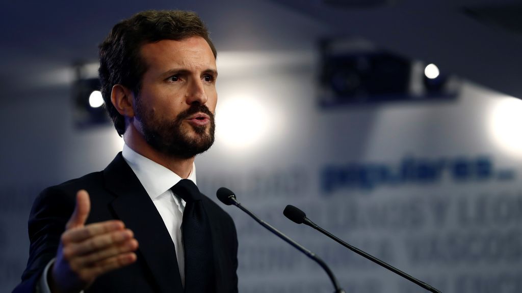 Casado acusa a Sánchez de dar a nacionalistas "lo que niega al resto" Casado acusa a Sánchez de dar a nacionalistas "lo que niega al resto"