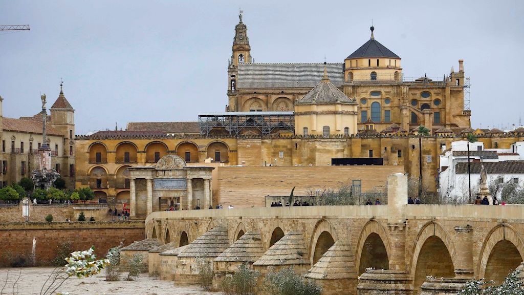 Localizados y puestos en cuarentena los cinco sevillanos de la fiesta en Córdoba del príncipe belga Localizados y puestos en cuarentena los cinco sevillanos de la fiesta en Córdoba del príncipe belga