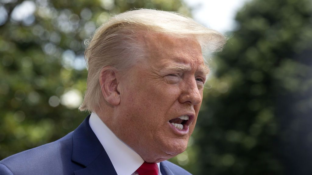 Trump insta a los gobernadores "débiles" a "dominar" las calles durante las protestas Trump insta a los gobernadores "débiles" a "dominar" las calles durante las protestas